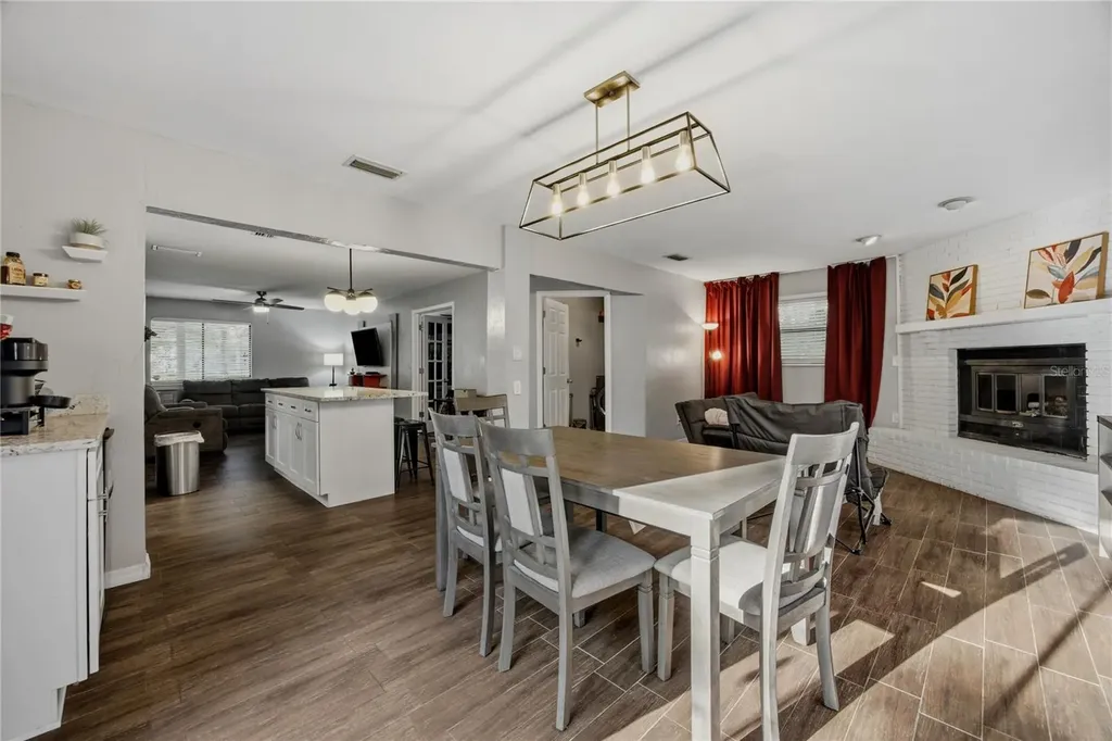 2937 NW 41st Place Gainesville FL 32605