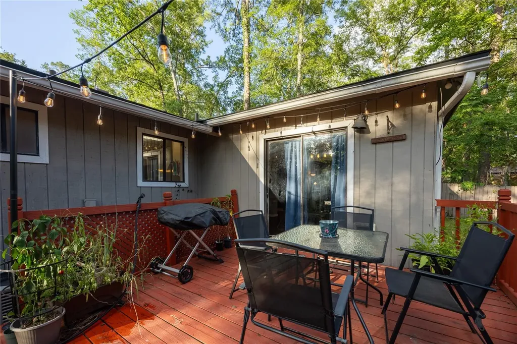 2937 NW 41st Place Gainesville FL 32605
