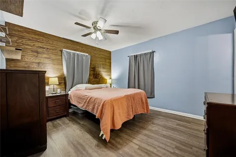 2937 NW 41st Place Gainesville FL 32605