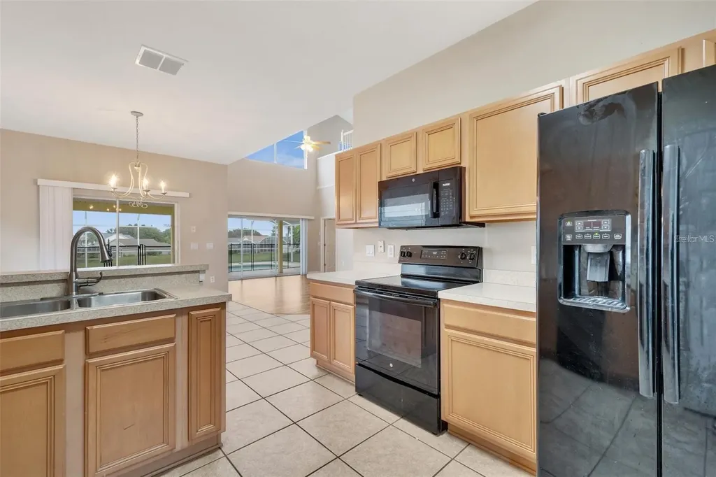 318 Windsor Place Davenport FL 33896