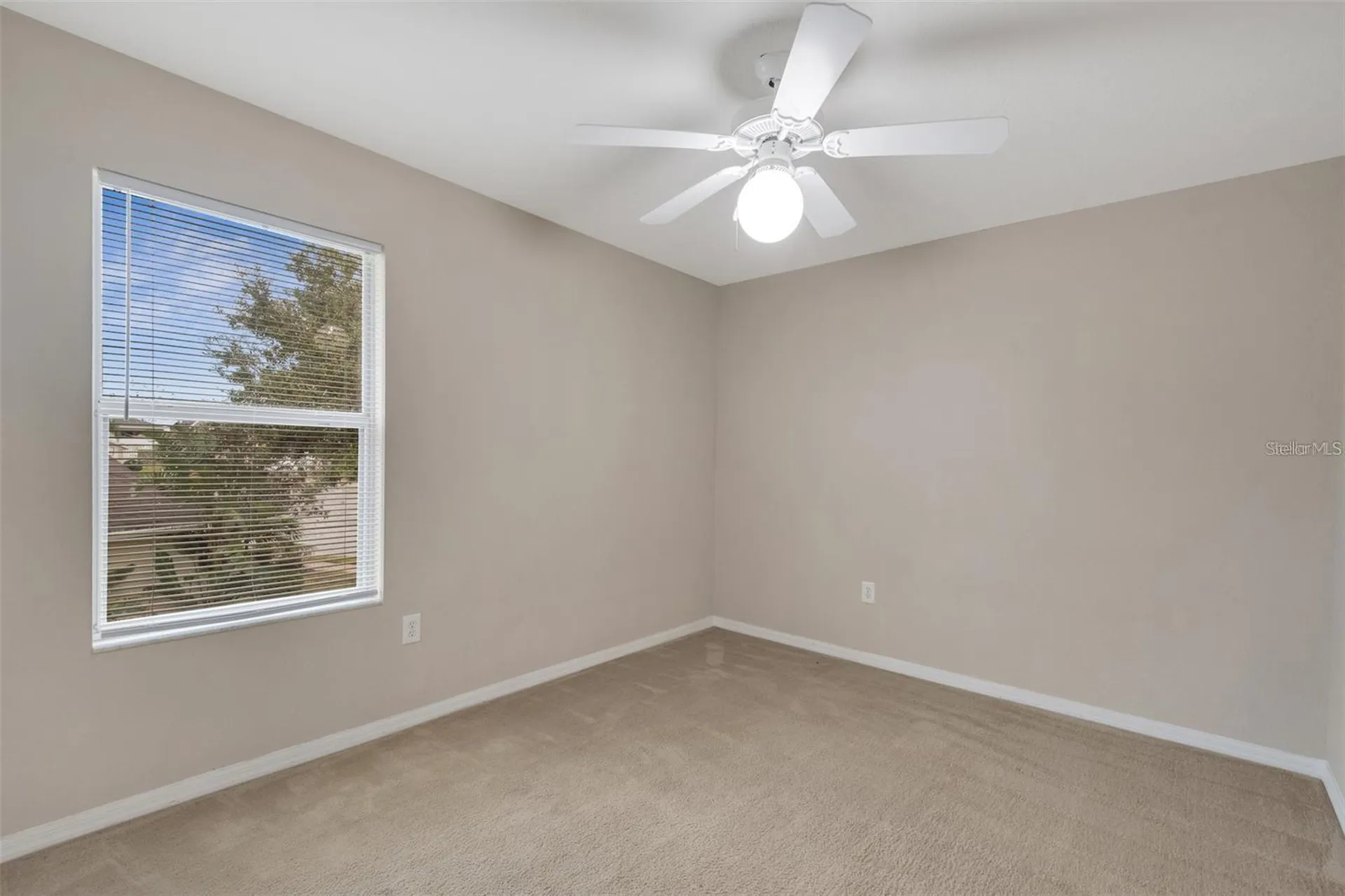 318 Windsor Place Davenport FL 33896