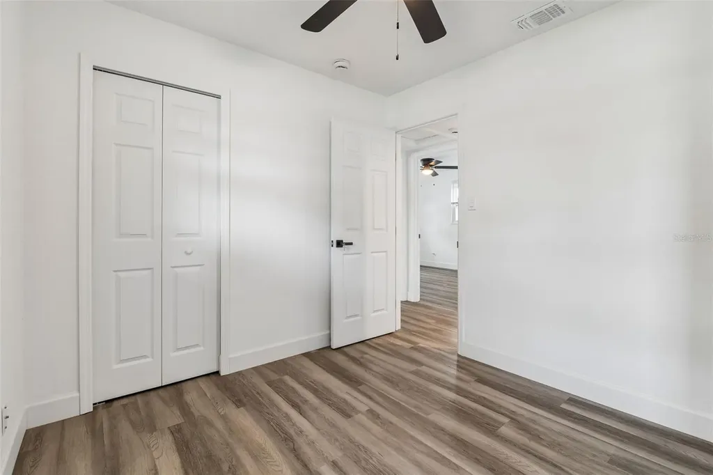 4417 W Fairview Heights Tampa FL 33616