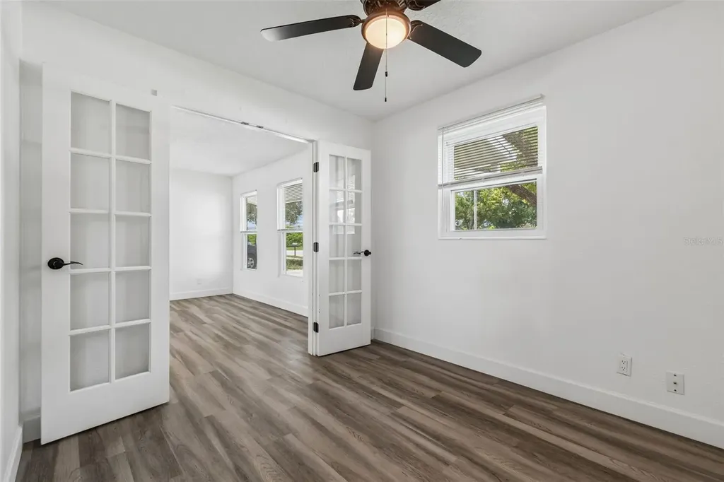4417 W Fairview Heights Tampa FL 33616