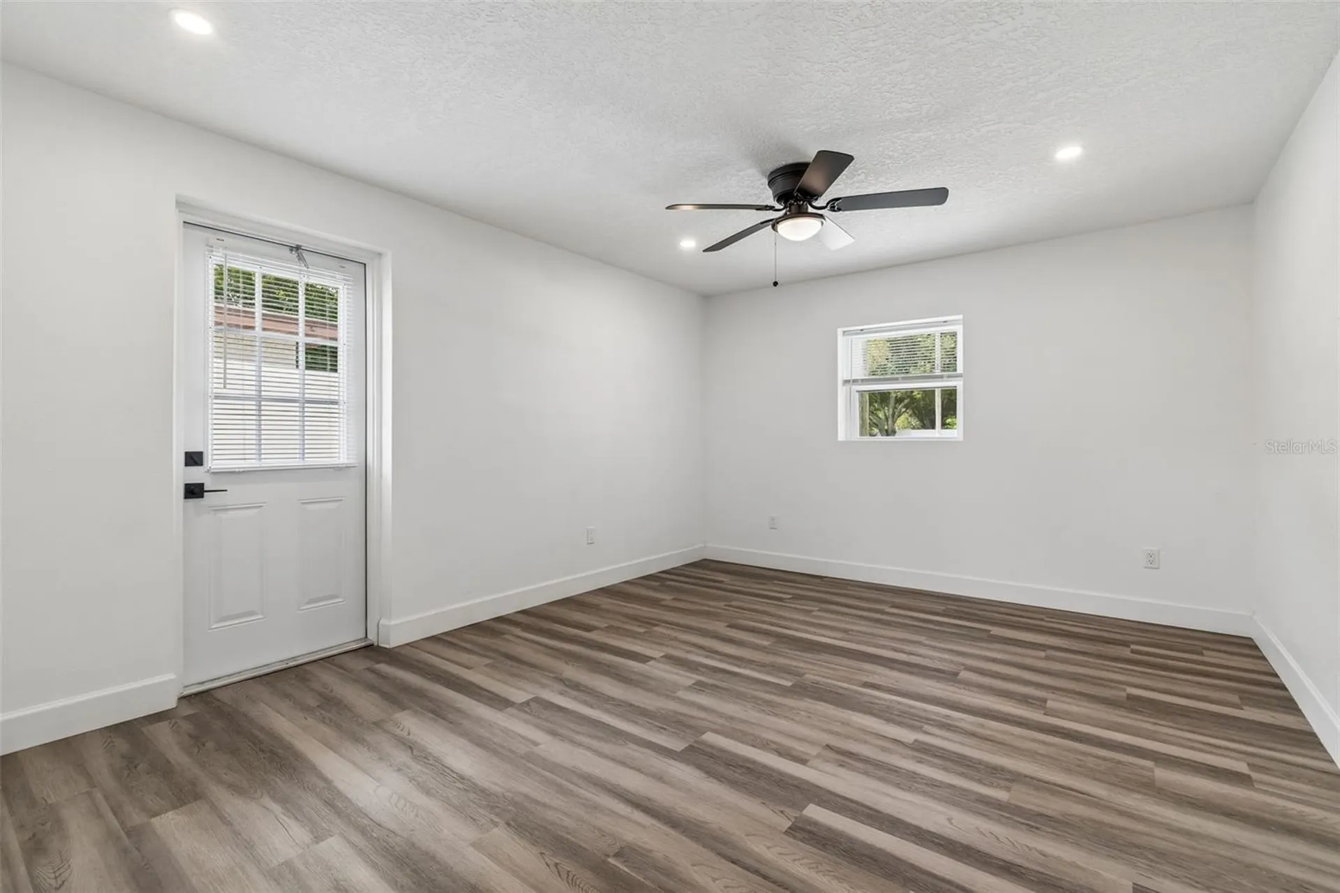 4417 W Fairview Heights Tampa FL 33616