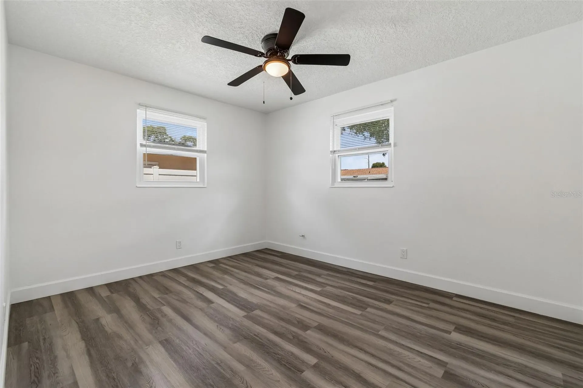 4417 W Fairview Heights Tampa FL 33616
