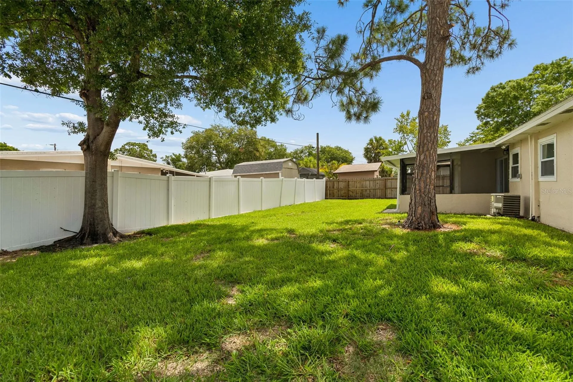 4417 W Fairview Heights Tampa FL 33616