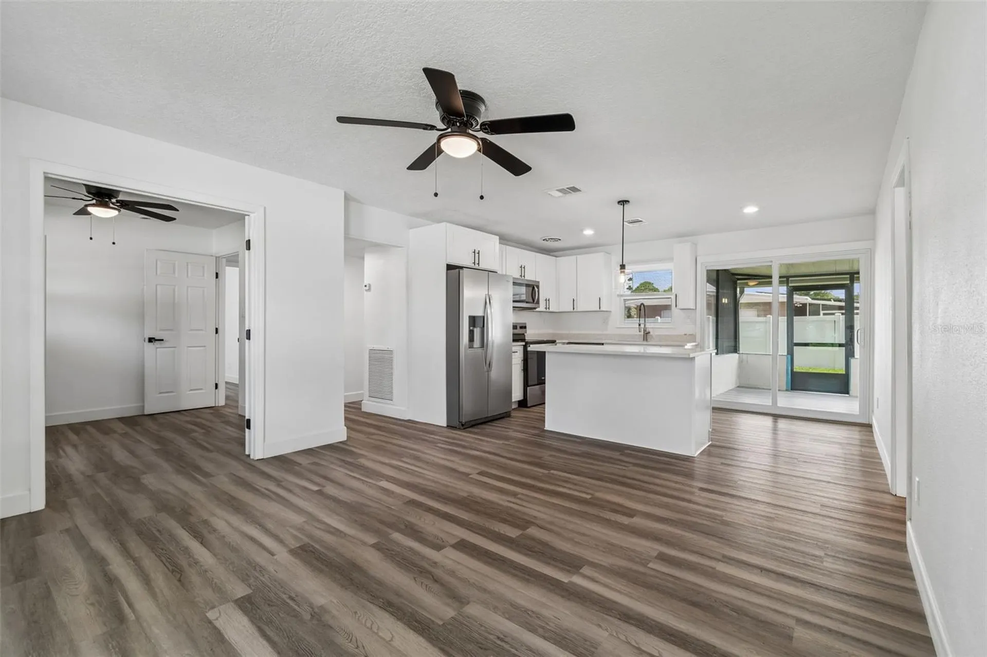 4417 W Fairview Heights Tampa FL 33616