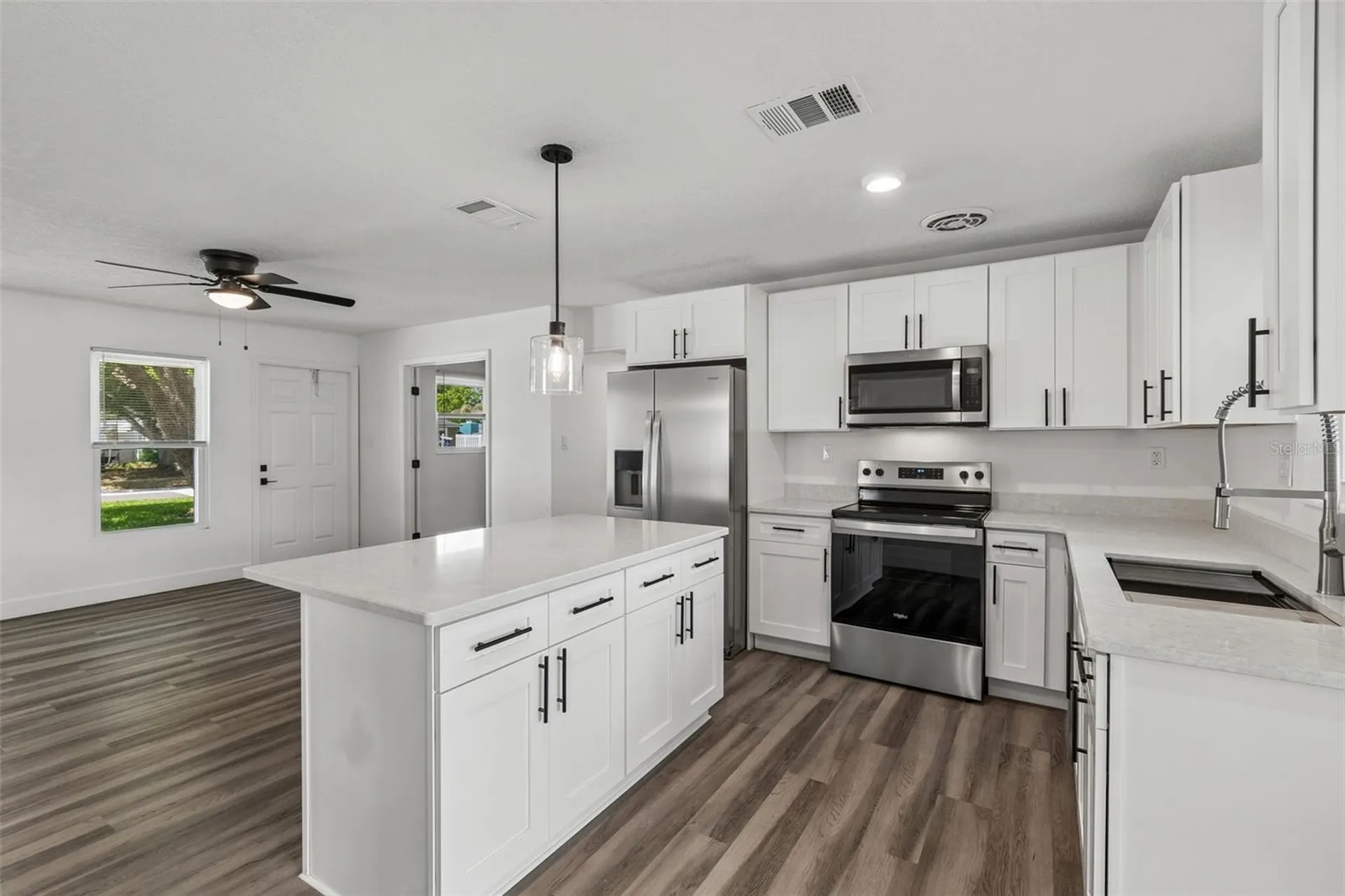 4417 W Fairview Heights Tampa FL 33616
