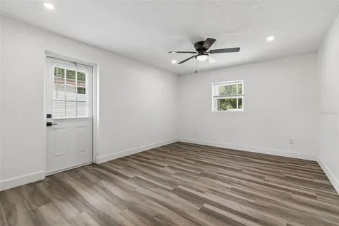 4417 W Fairview Heights Tampa FL 33616