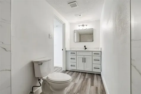 4417 W Fairview Heights Tampa FL 33616