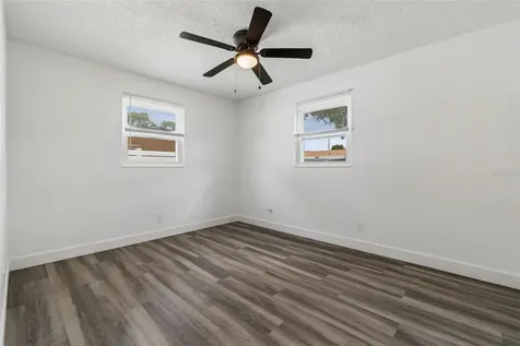4417 W Fairview Heights Tampa FL 33616