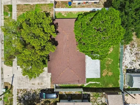 4417 W Fairview Heights Tampa FL 33616