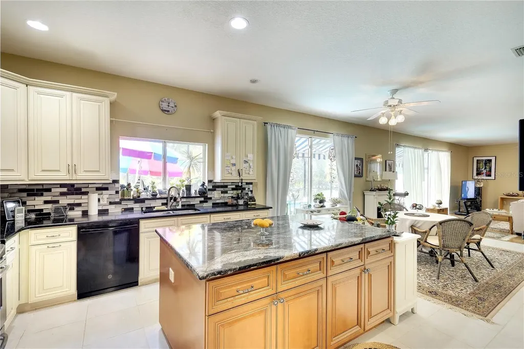 267 Petrel Trail Bradenton FL 34212