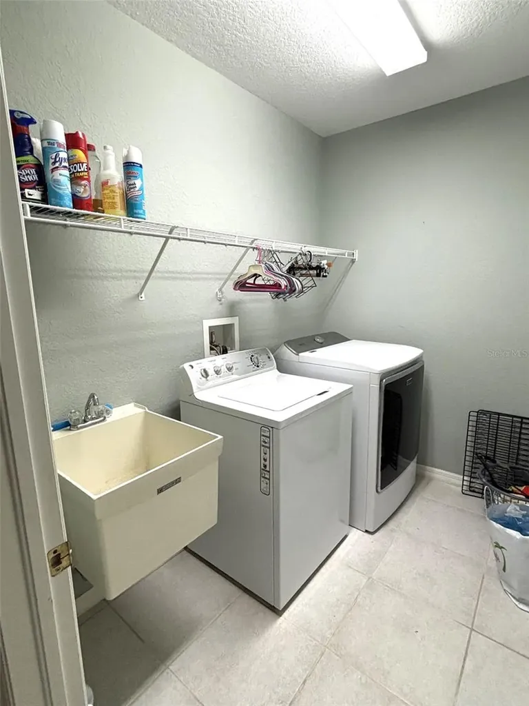 267 Petrel Trail Bradenton FL 34212