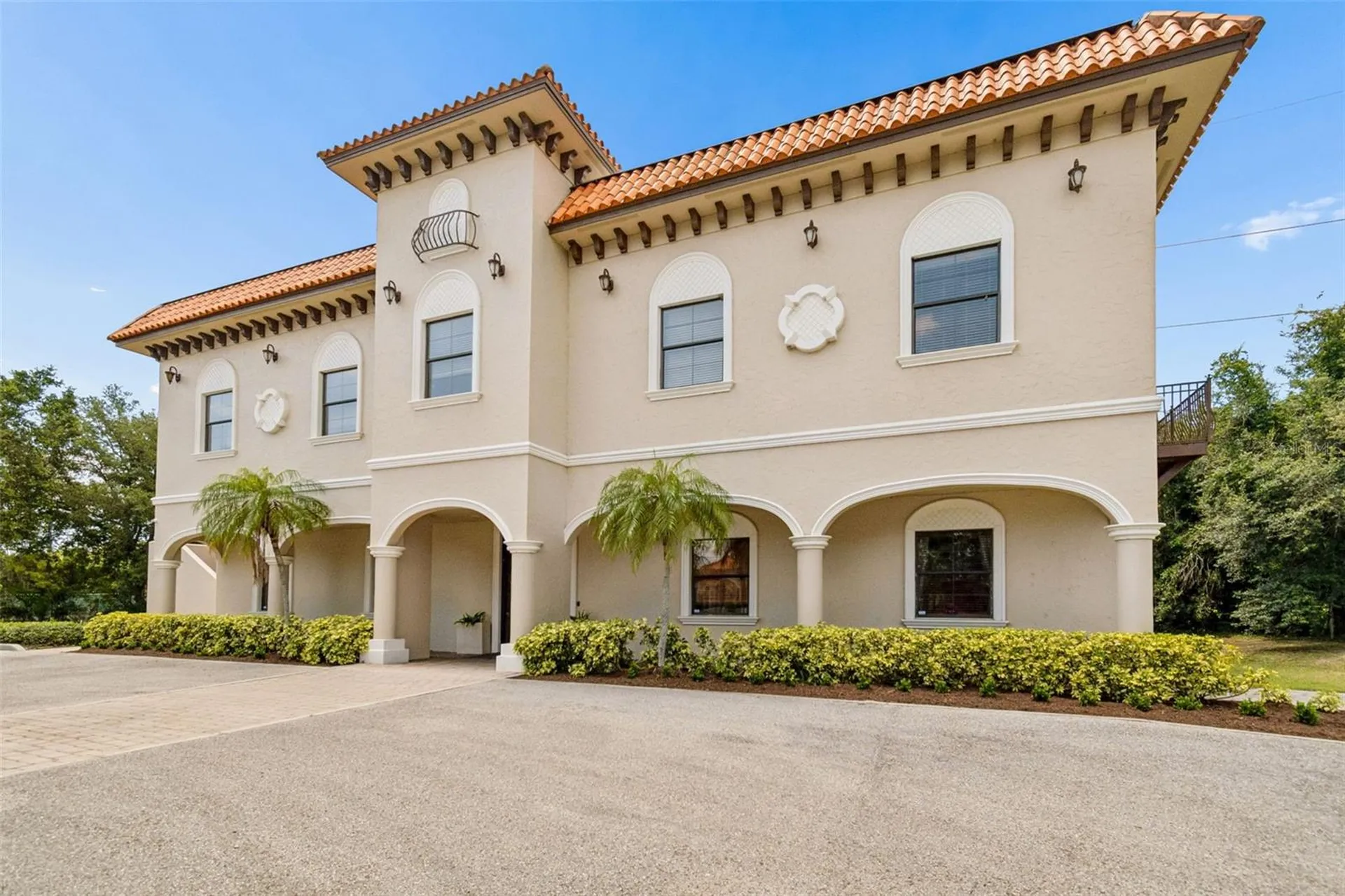 6730 W Linebaugh Avenue Tampa FL 33625