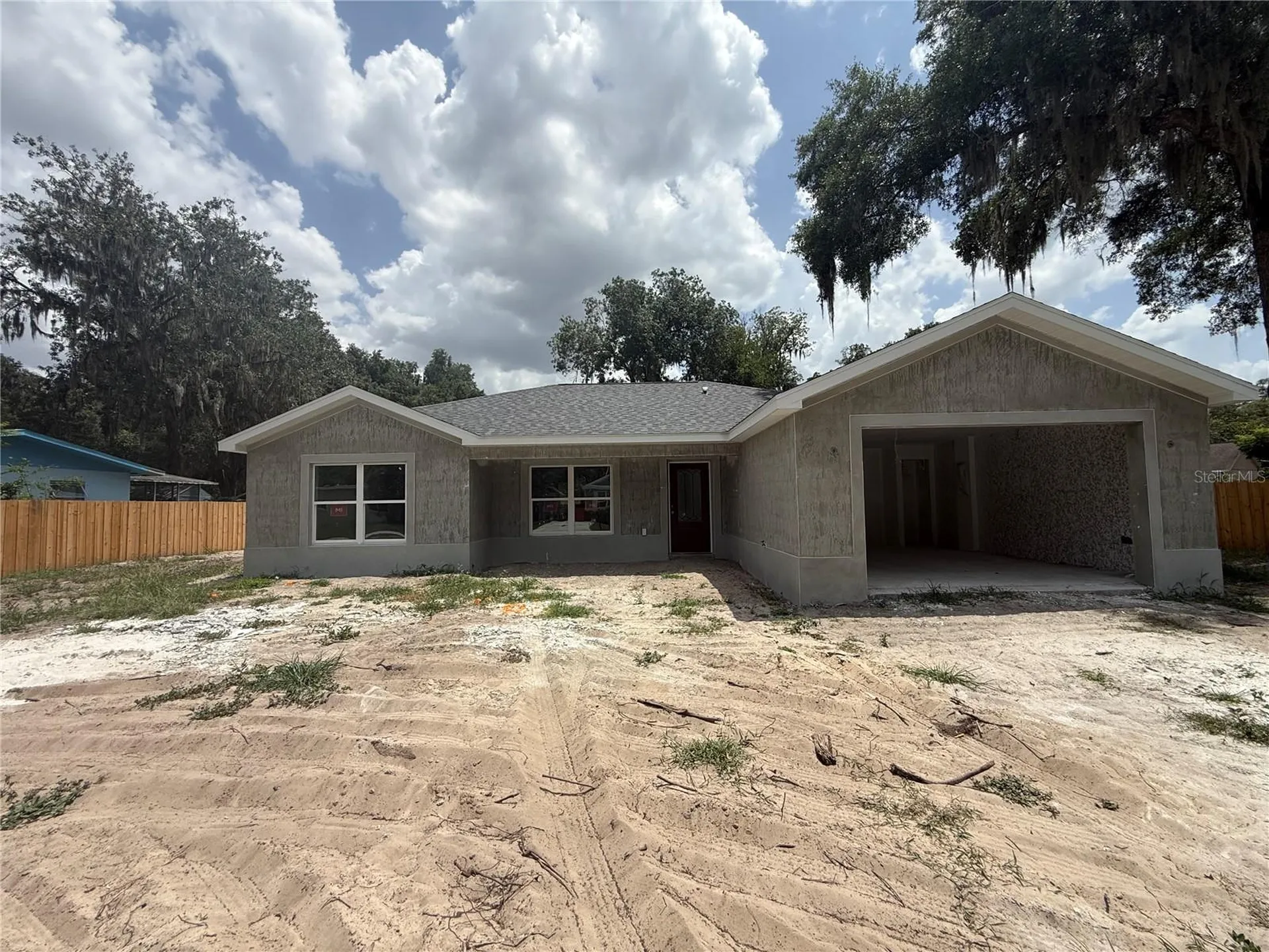 557 County Road 487 Lake Panasoffkee FL 33538