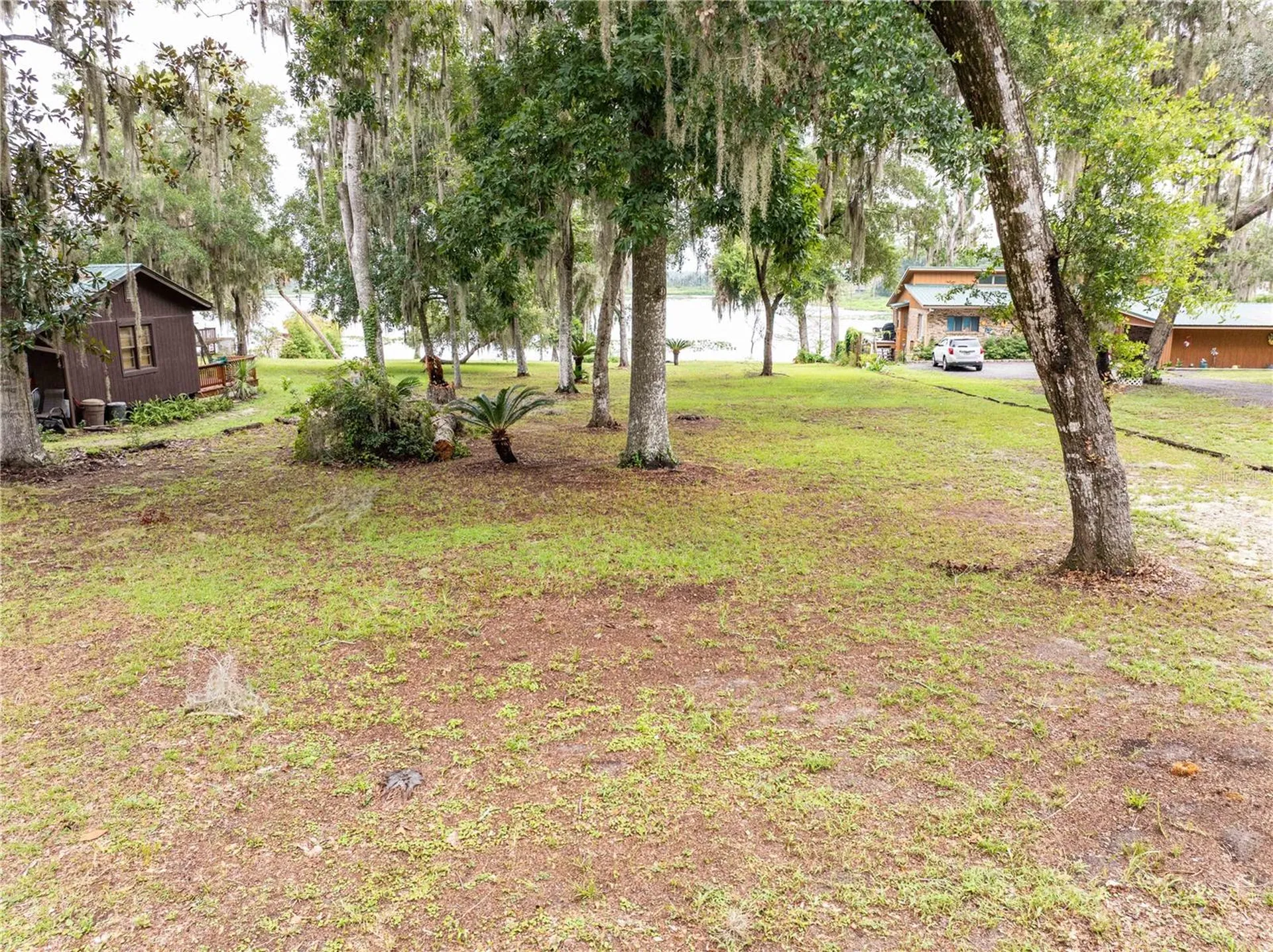 114 Little Orange Lake Drive Hawthorne FL 32640