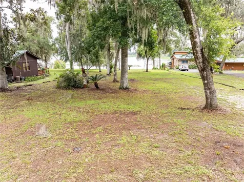 114 Little Orange Lake Drive Hawthorne FL 32640