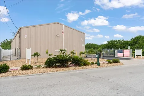 743 Wesley Avenue Tarpon Springs FL 34689