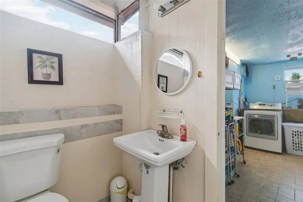 3309 W Burke Street Tampa FL 33614