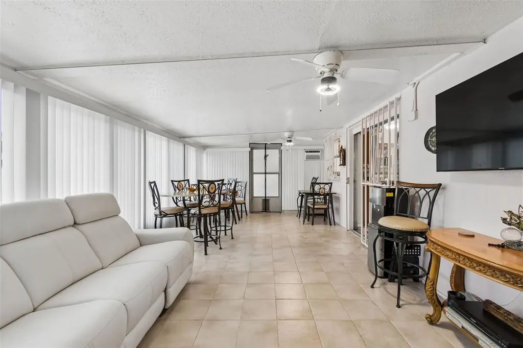 3309 W Burke Street Tampa FL 33614