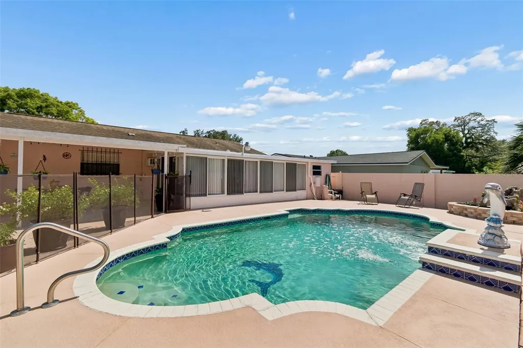 3309 W Burke Street Tampa FL 33614