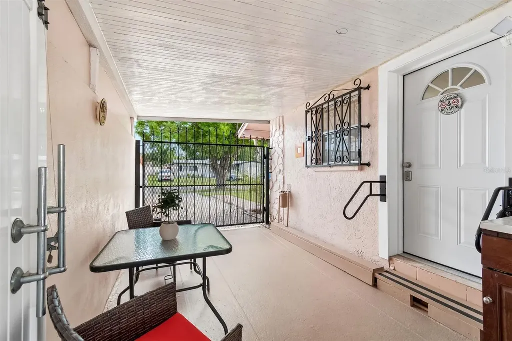 3309 W Burke Street Tampa FL 33614