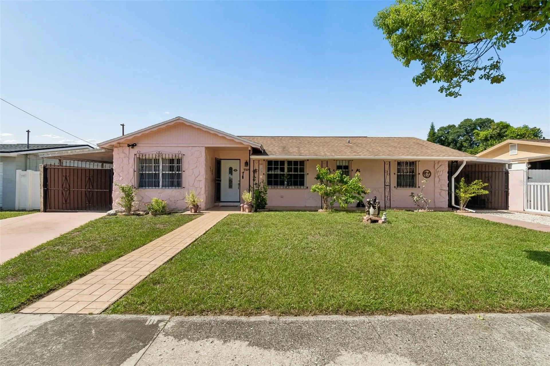 3309 W Burke Street Tampa FL 33614