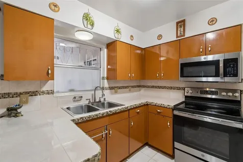 3309 W Burke Street Tampa FL 33614