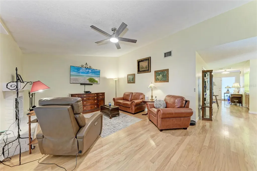 6207 Courtside Drive Bradenton FL 34210