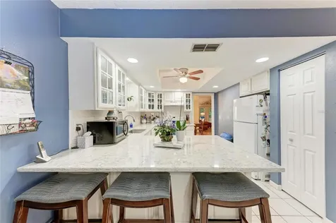 6207 Courtside Drive Bradenton FL 34210