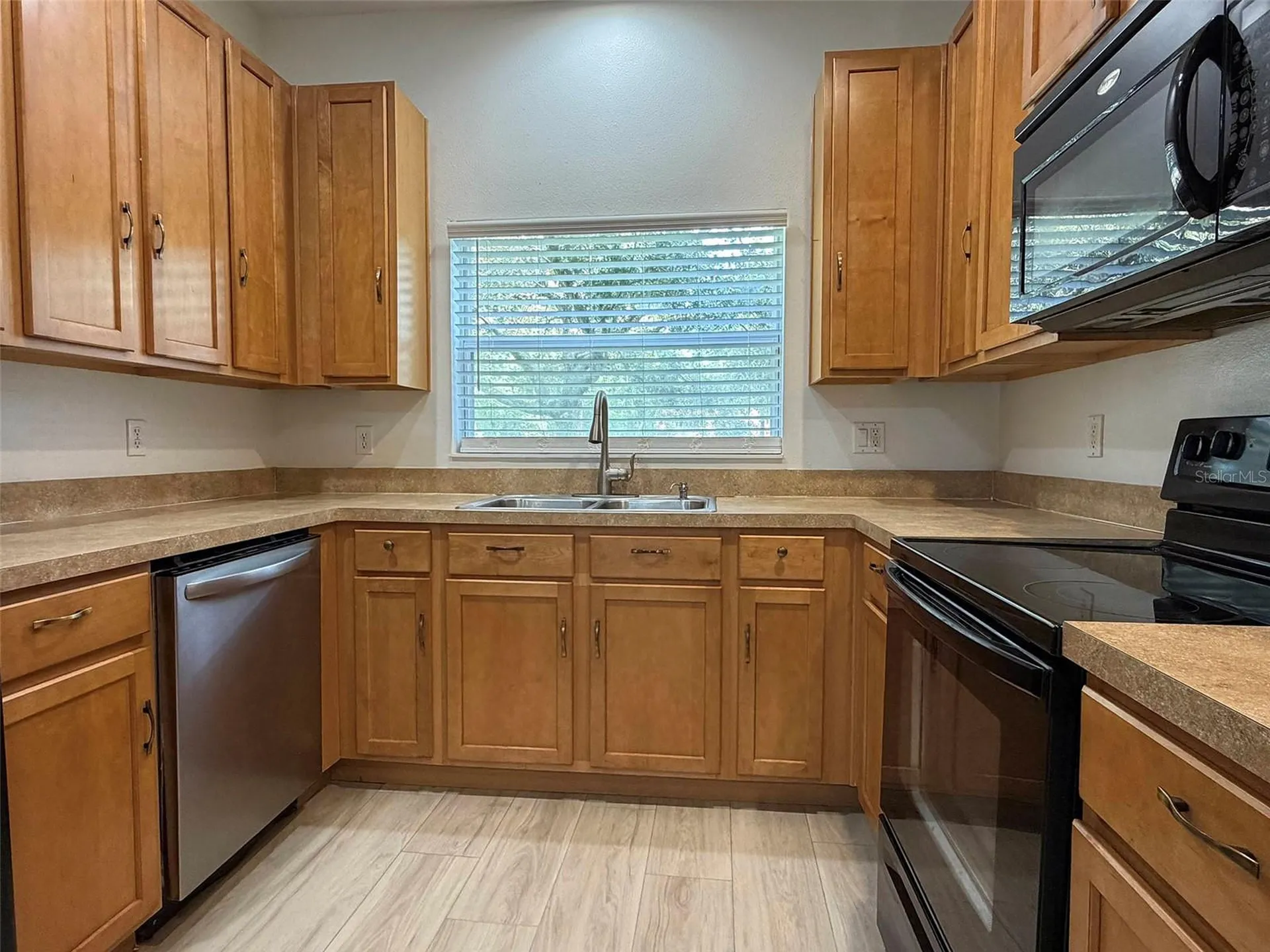 4530 Amberly Oaks Court Tampa FL 33614