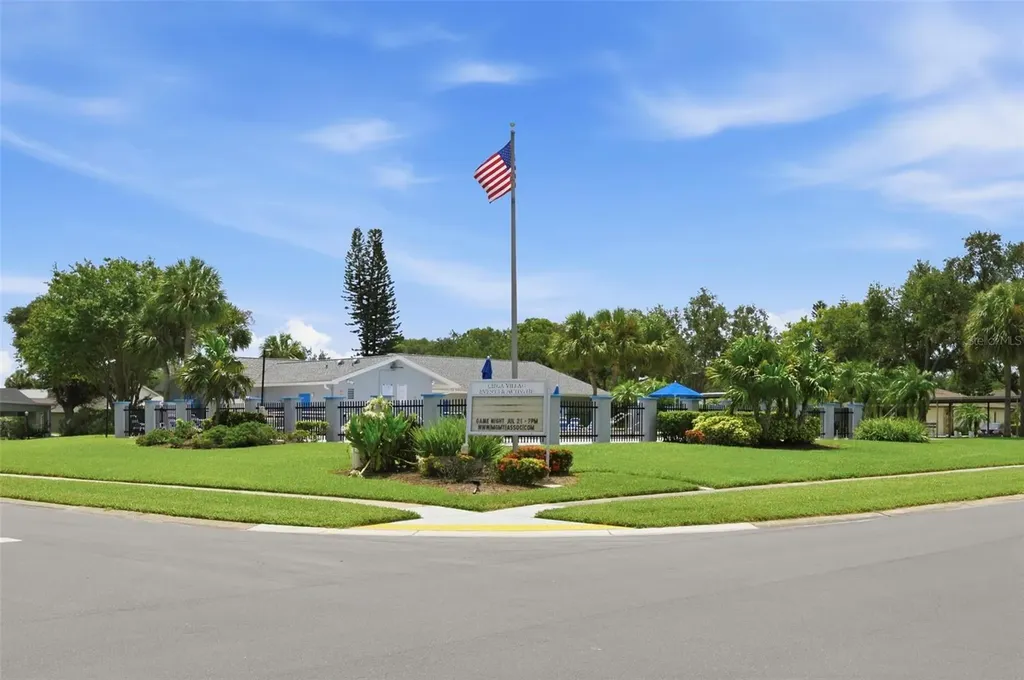 10600 41st Court N Clearwater FL 33762