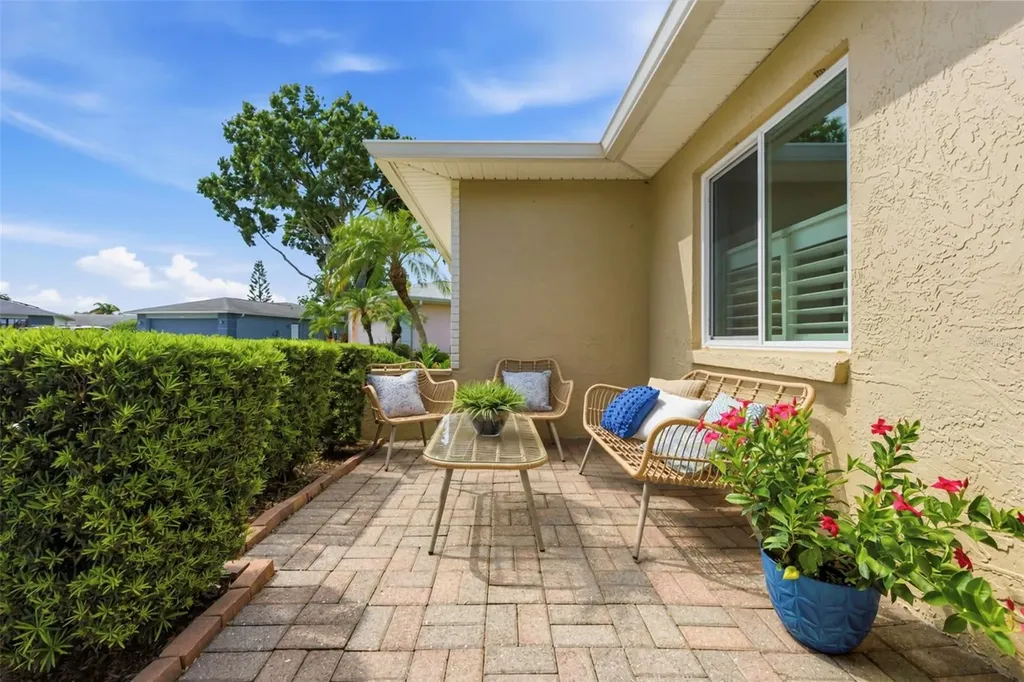 10600 41st Court N Clearwater FL 33762