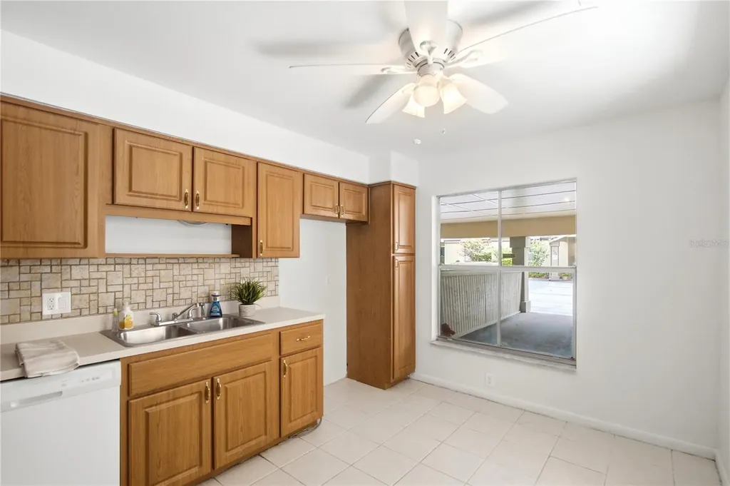 520 Windmeadows Street Altamonte Springs FL 32701