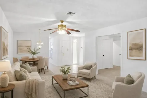 520 Windmeadows Street Altamonte Springs FL 32701