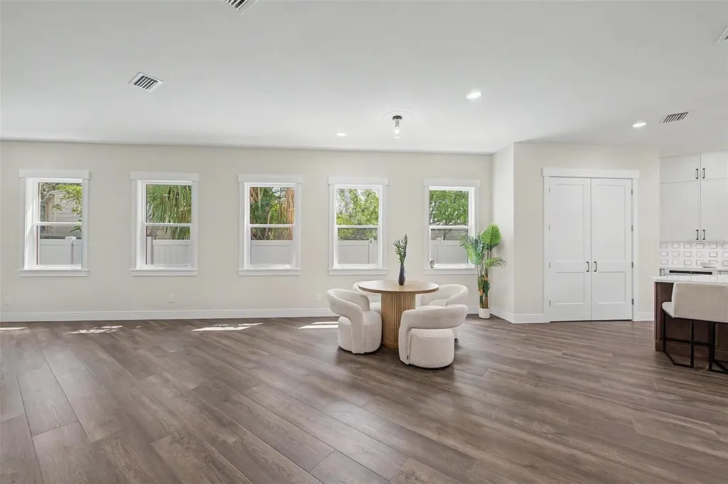 110 S Arrawana Avenue Tampa FL 33609