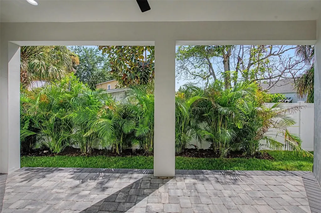 110 S Arrawana Avenue Tampa FL 33609