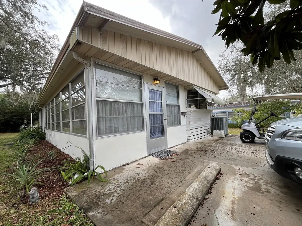 16 Grey Fox Lane Lake Wales FL 33898