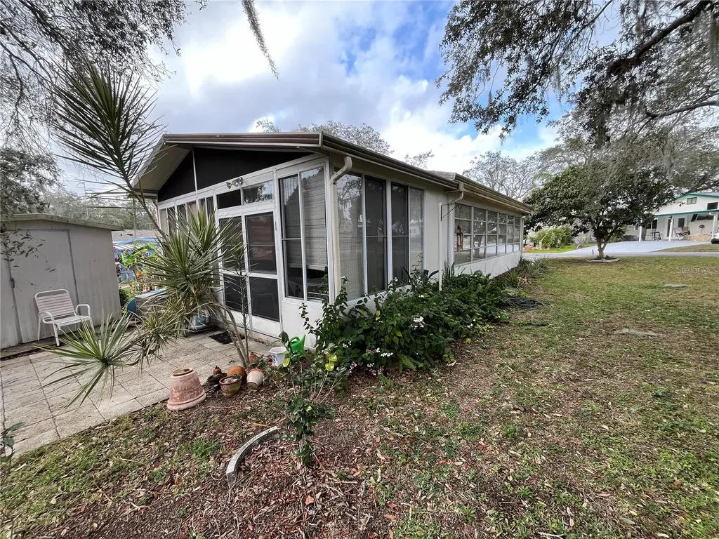 16 Grey Fox Lane Lake Wales FL 33898