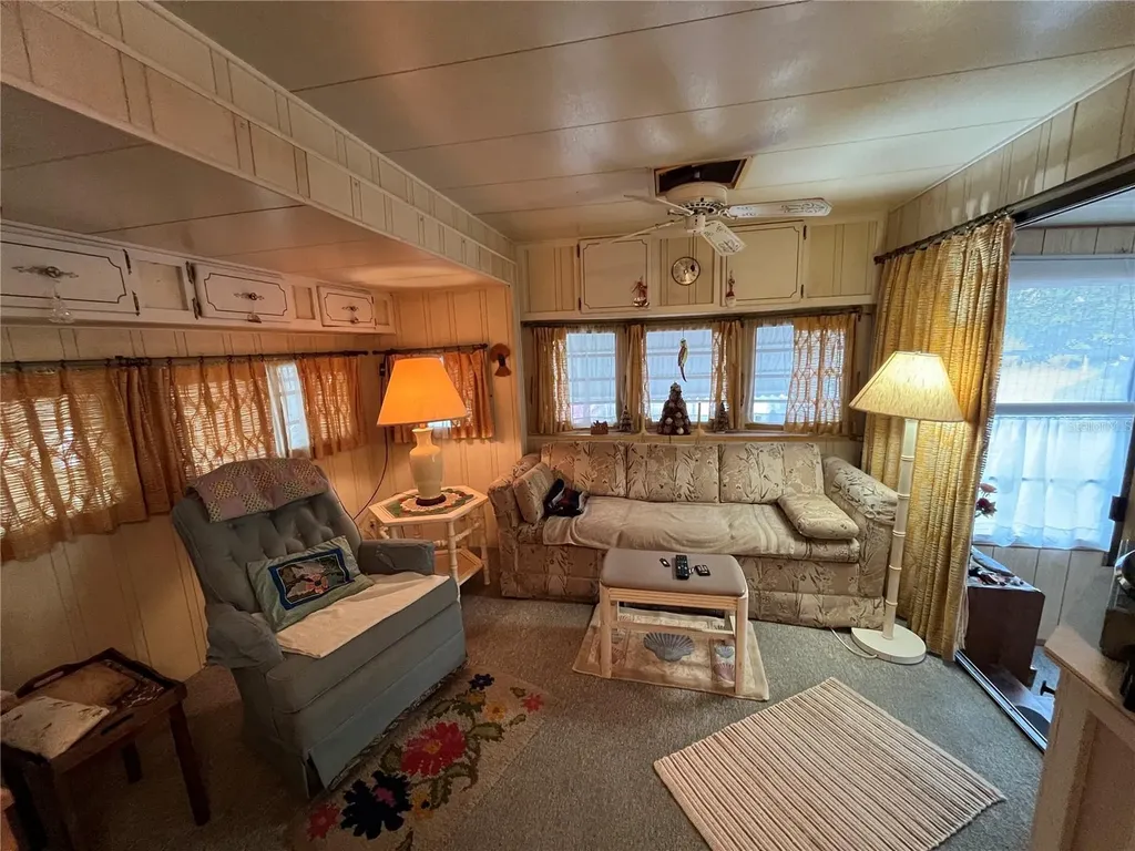 16 Grey Fox Lane Lake Wales FL 33898