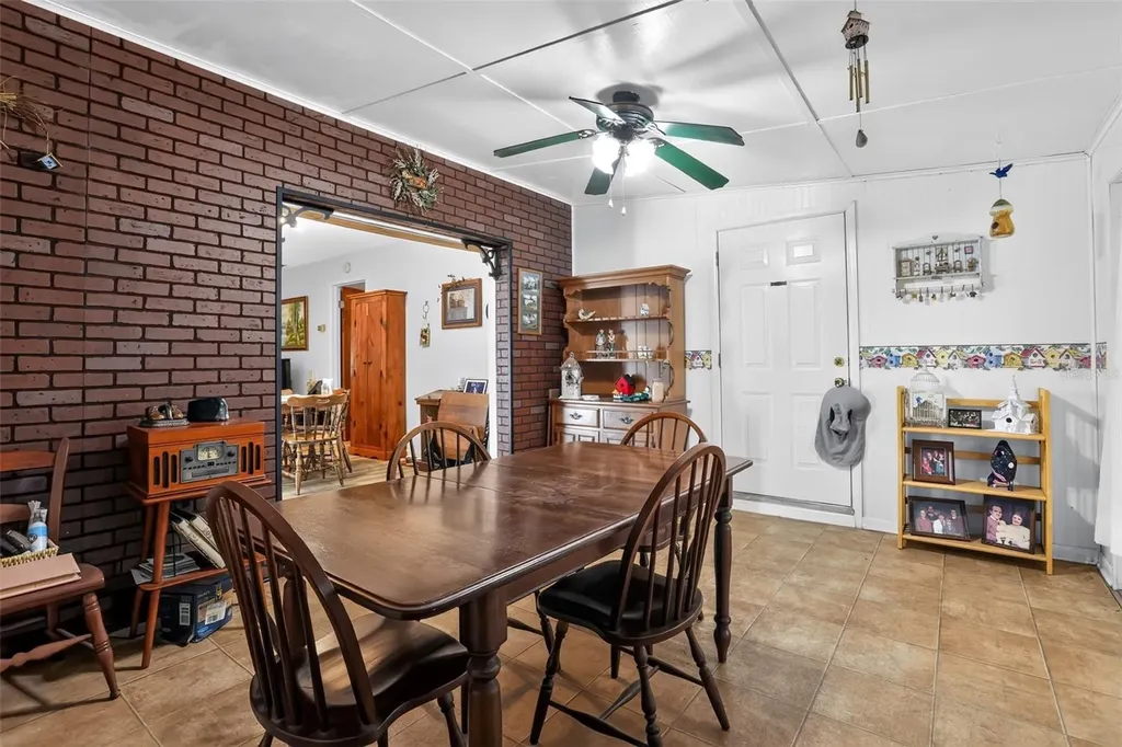 2651 Sample Street Kissimmee FL 34744