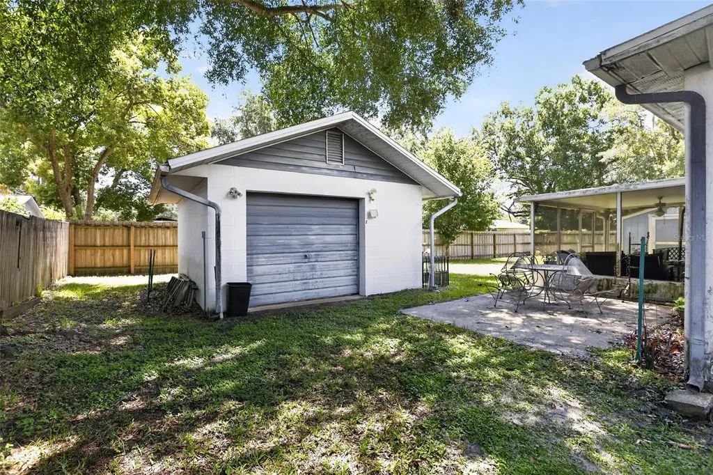 2651 Sample Street Kissimmee FL 34744