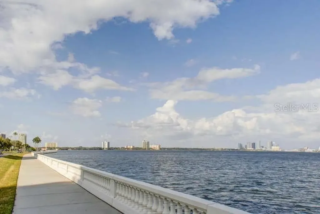 4141 Bayshore Boulevard Tampa FL 33611