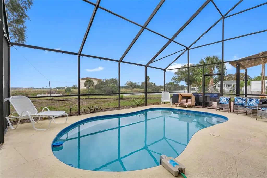 12692 Pineway Drive Largo FL 33773