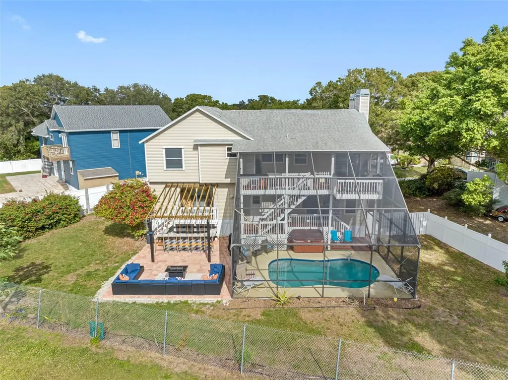 12692 Pineway Drive Largo FL 33773
