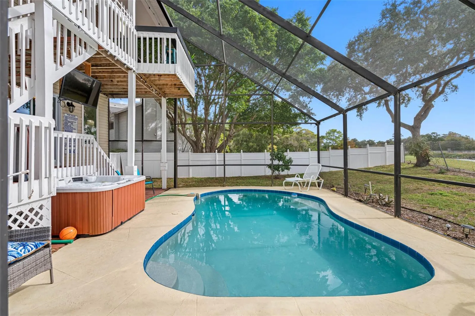 12692 Pineway Drive Largo FL 33773