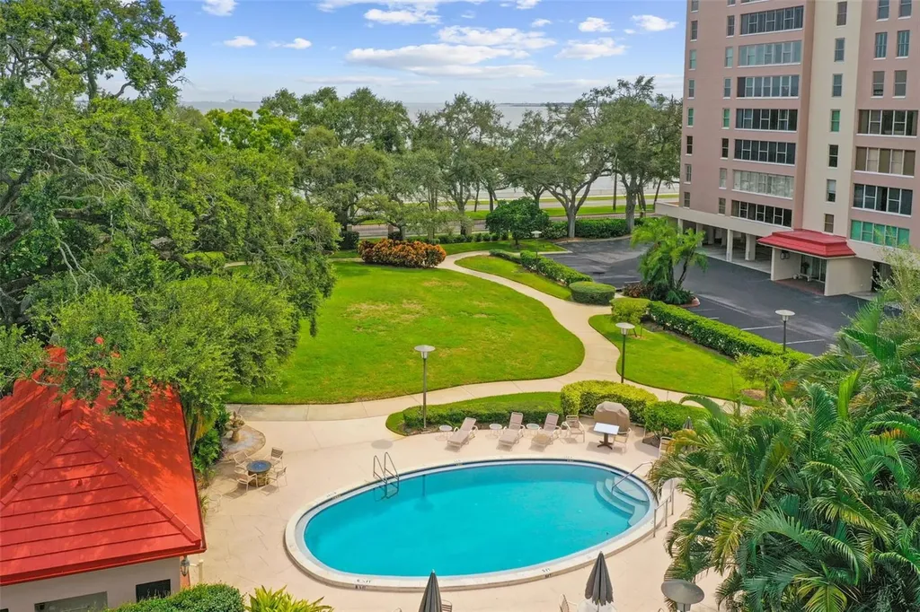 2403 S Ardson Place Tampa FL 33629
