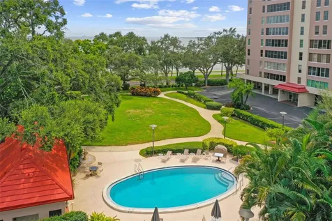 2403 S Ardson Place Tampa FL 33629