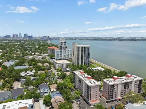 2403 S Ardson Place Tampa FL 33629